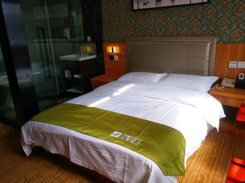 Shell Shanghai Pudong Xin District Huanglou Town Furong Road Exterior photo
