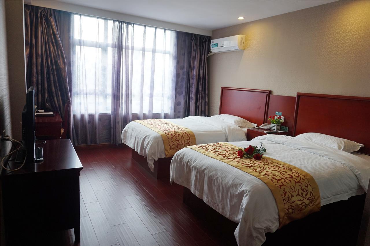 Shell Shanghai Pudong Xin District Huanglou Town Furong Road Exterior photo