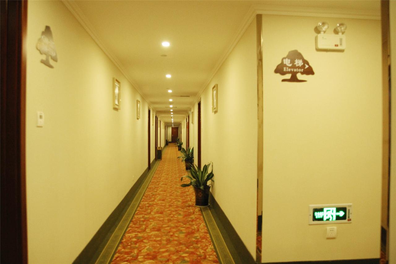 Shell Shanghai Pudong Xin District Huanglou Town Furong Road Exterior photo